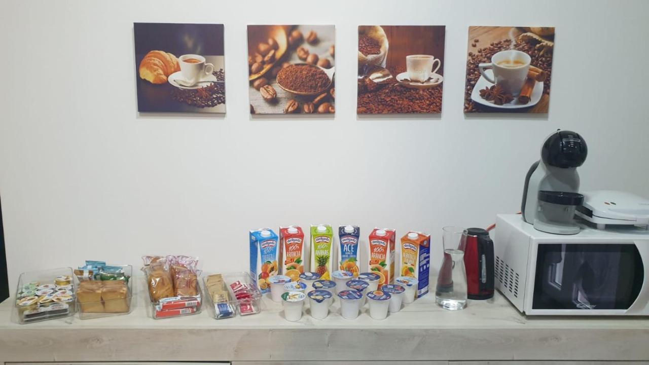 B&B Km 198 - Letto E Colazione Sorbara Екстер'єр фото